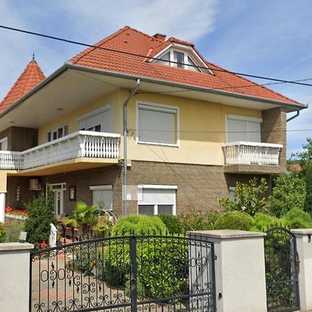 Apartament Sarga-Kek Haz Vonyarcvashegy Zewnętrze zdjęcie