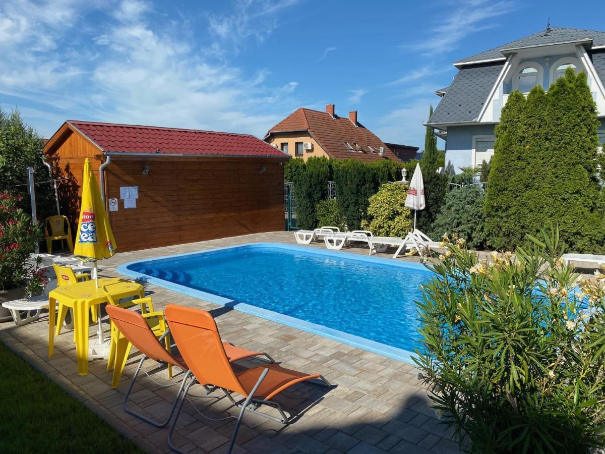 Apartament Sarga-Kek Haz Vonyarcvashegy Zewnętrze zdjęcie