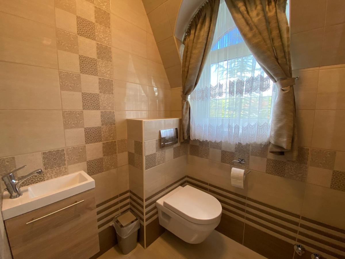 Apartament Sarga-Kek Haz Vonyarcvashegy Zewnętrze zdjęcie