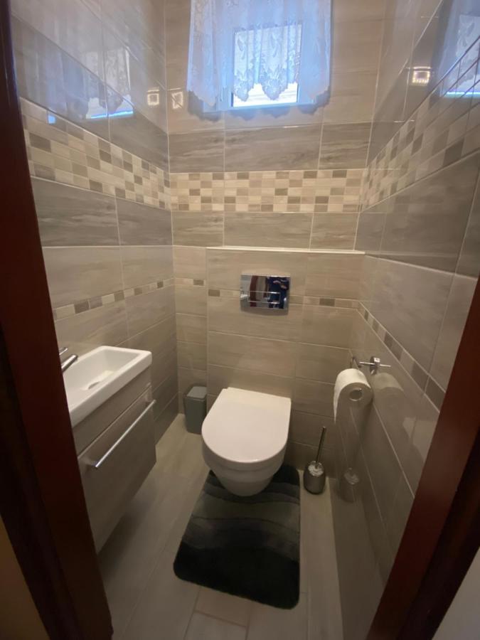 Apartament Sarga-Kek Haz Vonyarcvashegy Zewnętrze zdjęcie