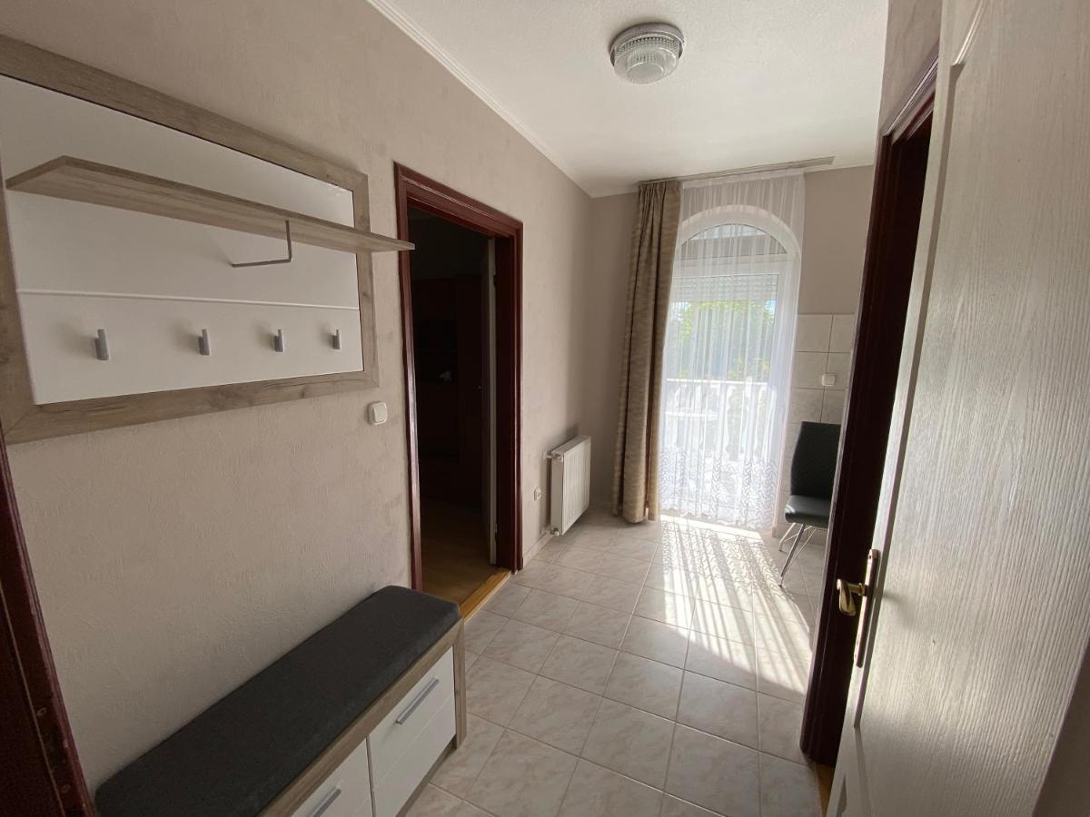 Apartament Sarga-Kek Haz Vonyarcvashegy Zewnętrze zdjęcie